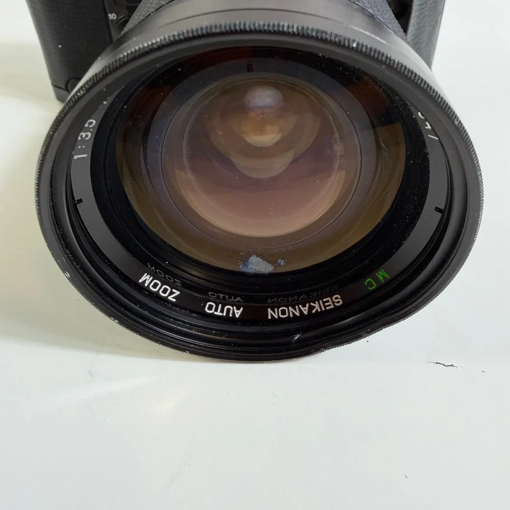 Chinon CE-5 35mm SLR Film Camera with Seikanon 28-80mm f3.5-4.5 Lens Untested